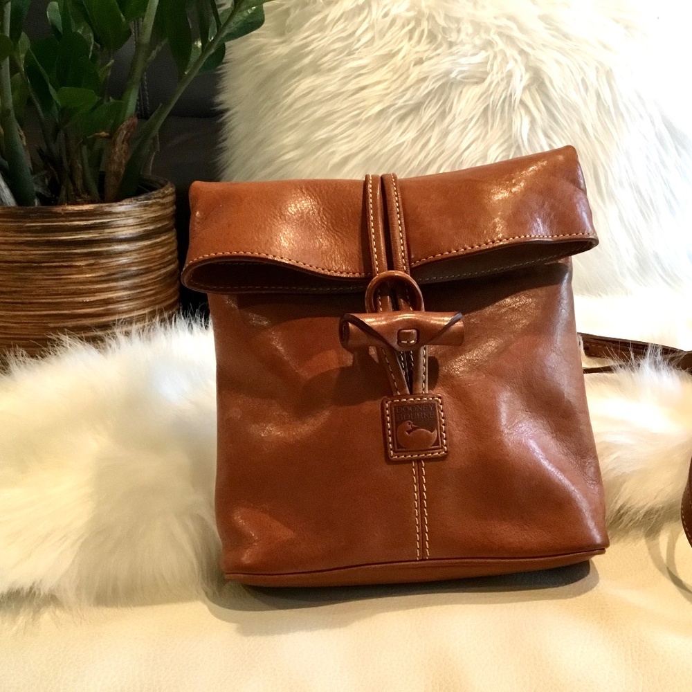 Dooney & Bourke Florentine Medium Toggle Crossbody Natural